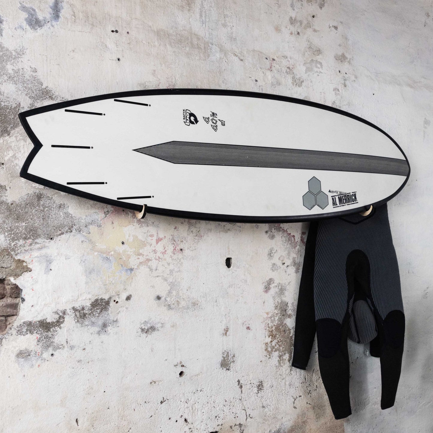 SHCK RACK The Hooks horizontal single surfboard rack close-up board
