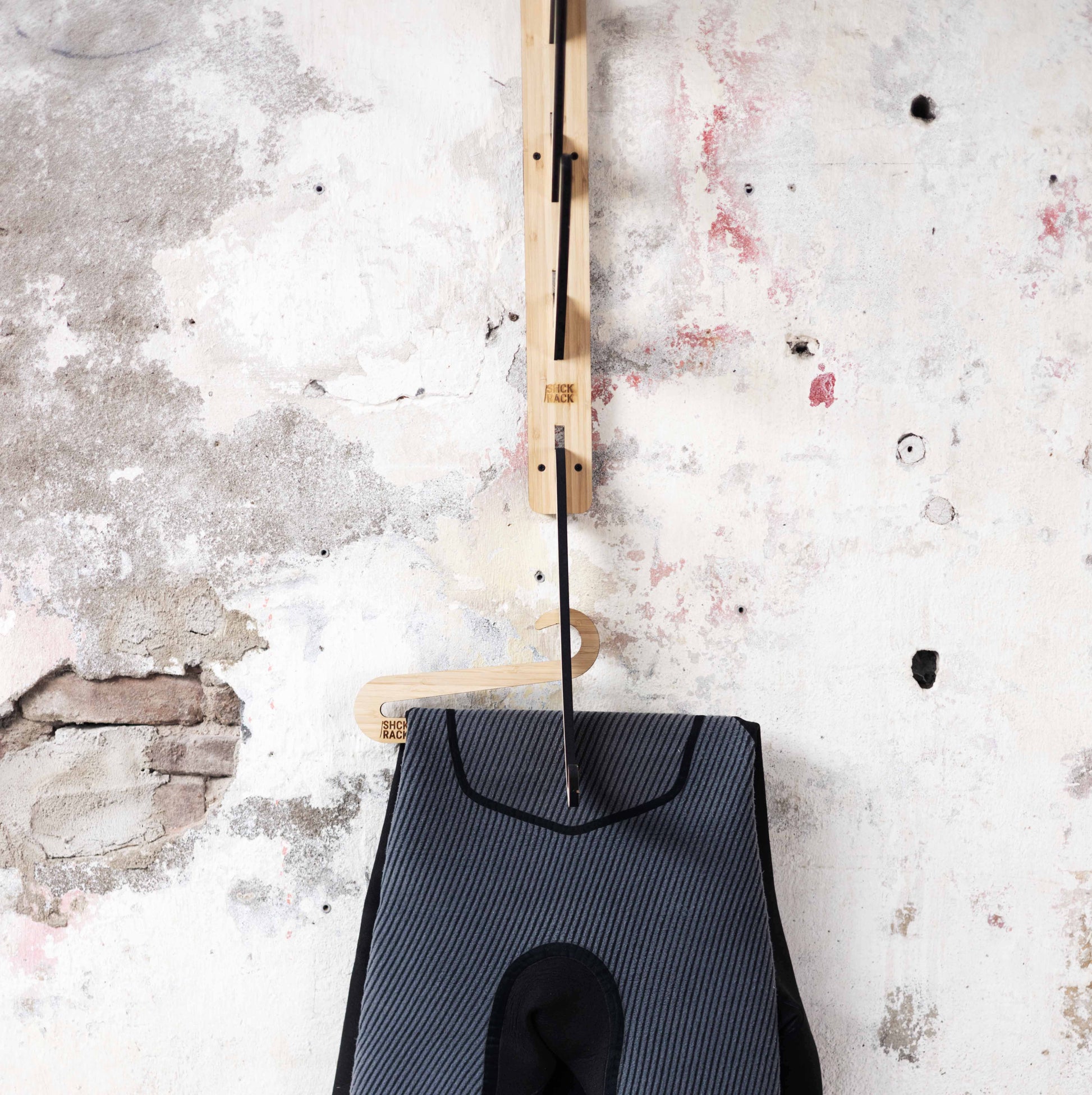 SHCK RACK The Stacker horizontal multi 5 surfboard rack with additional hooks