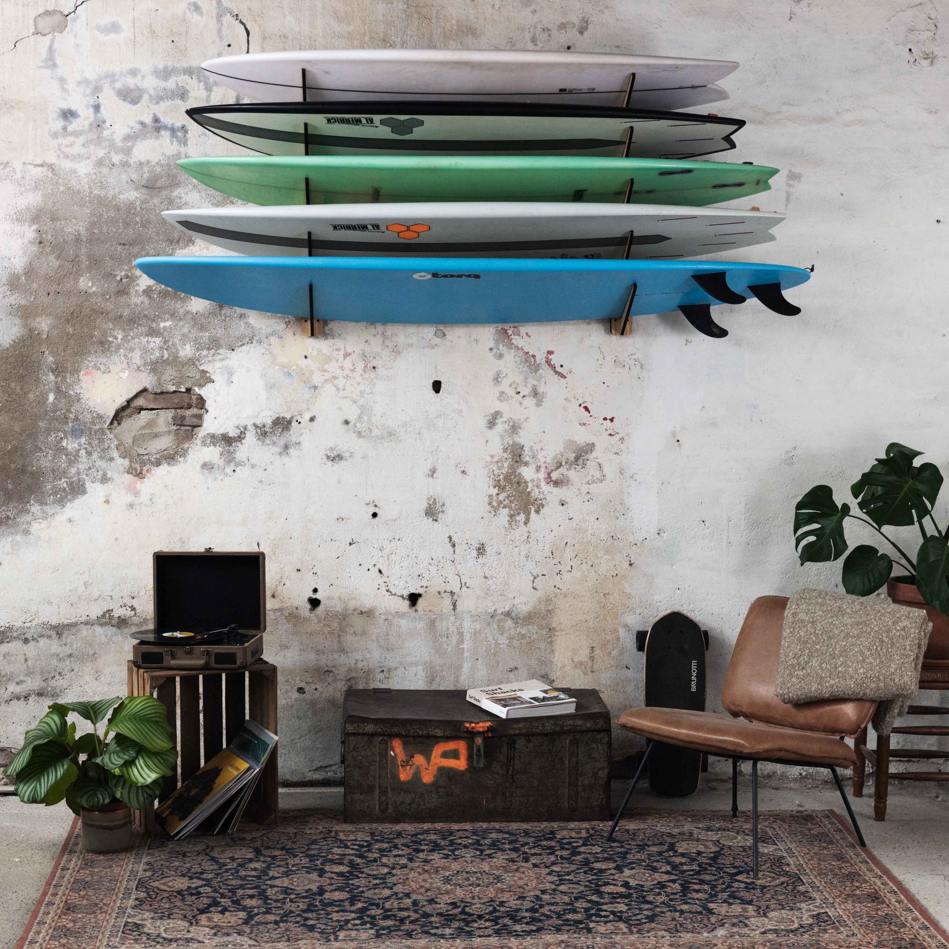 SHCK RACK The Stacker horizontal multi 5 surfboard rack with boards front view